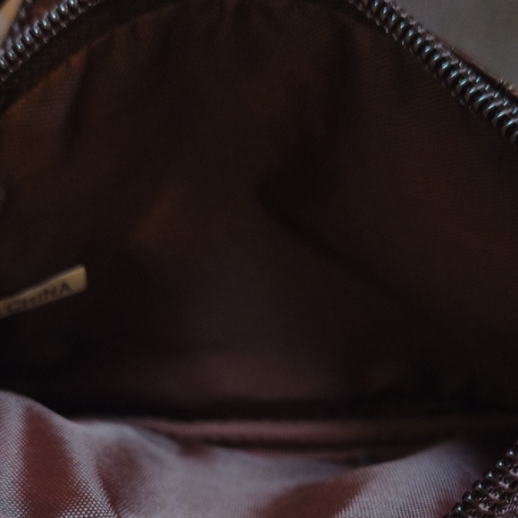 NWT Candie's Dark Brown Crocodile-Patterned Wristlet - Picture 3 of 6